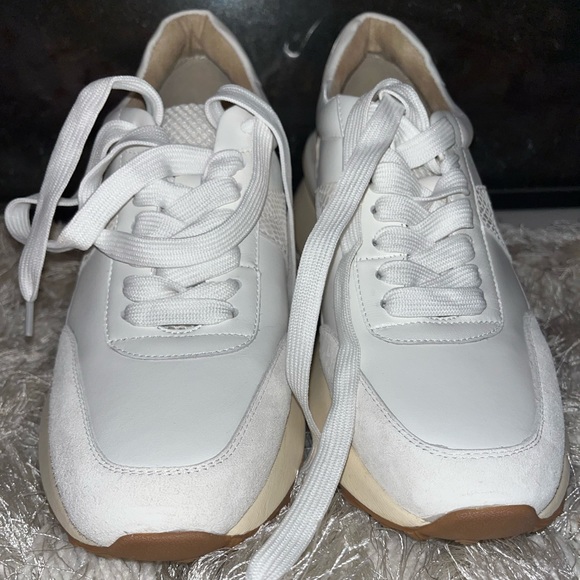 Vaneli cream platform shoes women’s 9.5 - Picture 7 of 7